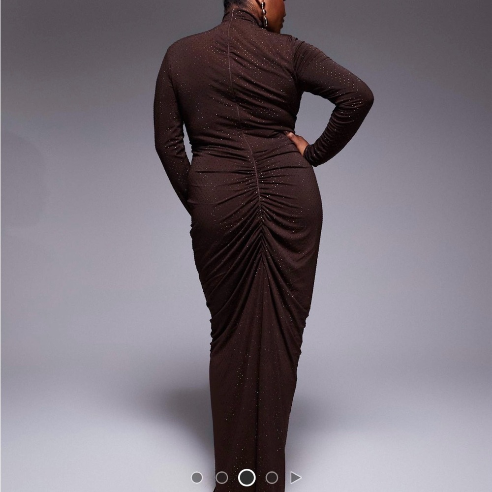 • MOVING SALE •
Elegant Brown Evening Gown - Picture 2 of 3